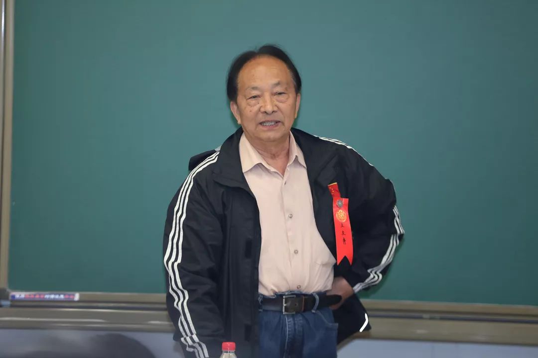 647.jpg