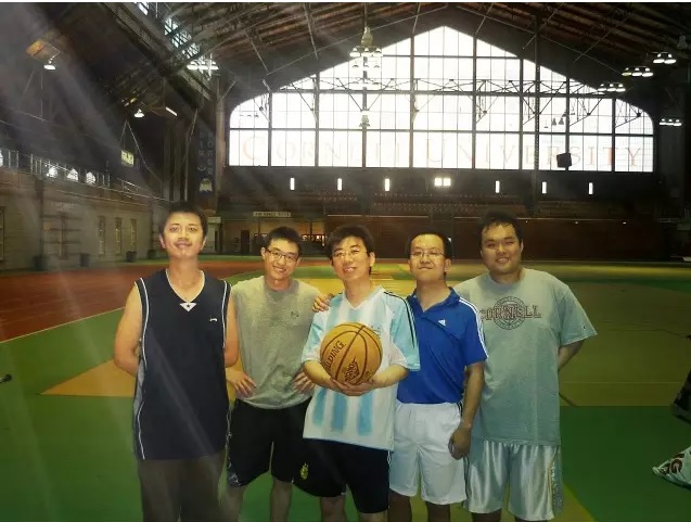 ball2.jpg ball2.jpg